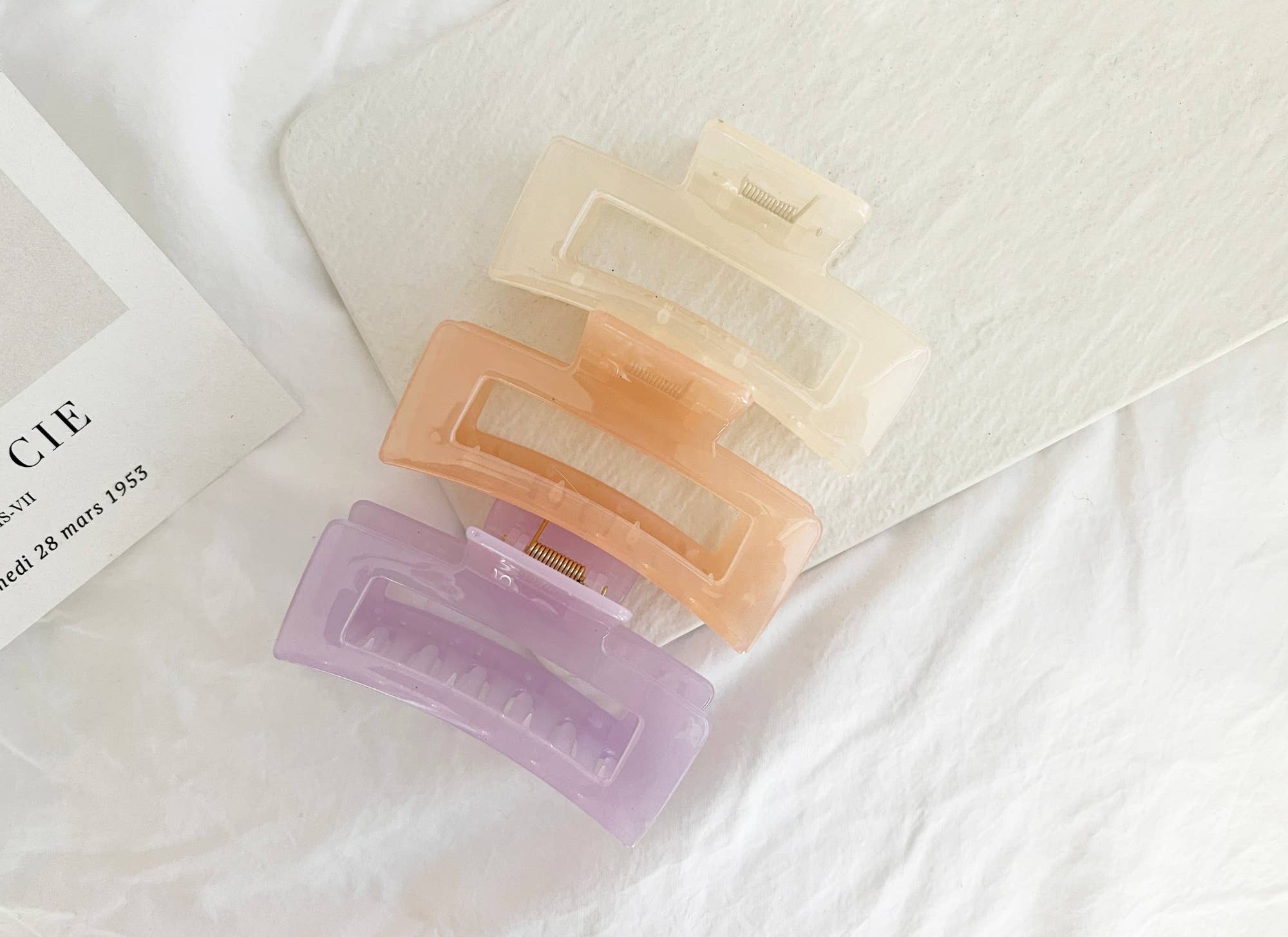Jumbo 4-Inch Betty Jelly Hair Clips