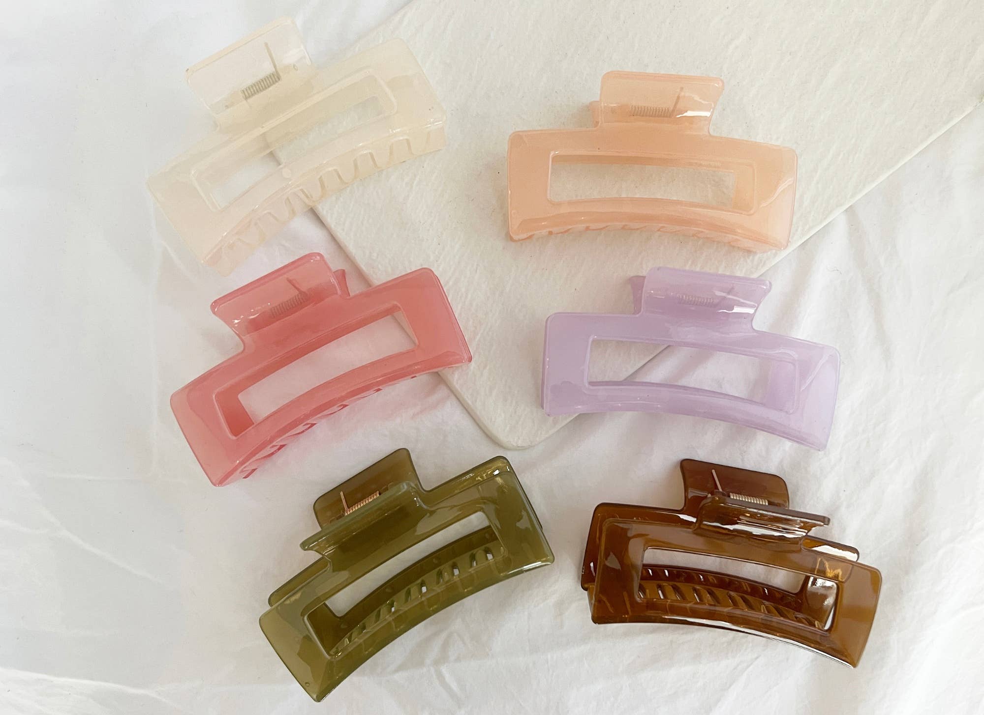 Jumbo 4-Inch Betty Jelly Hair Clips